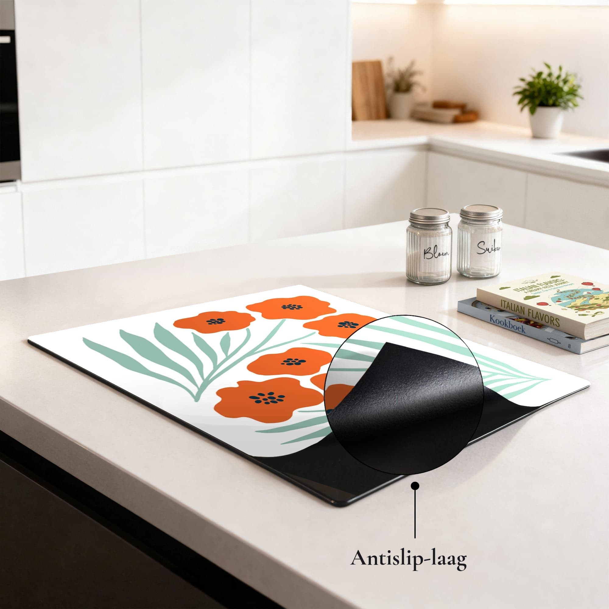 Botanical Poppy Bloom Inductiebeschermer, sfeer aanrecht